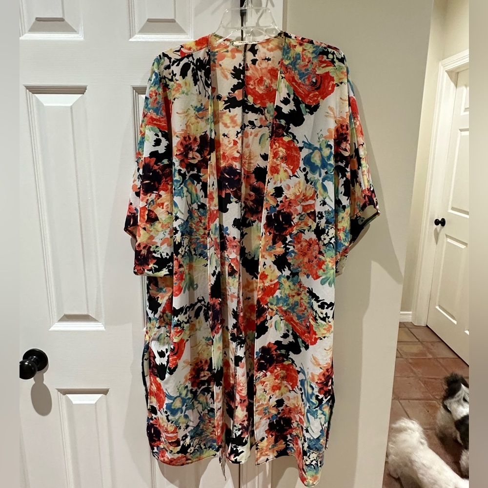 Floral cape size L